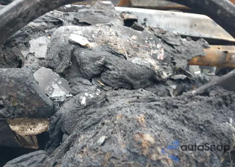 2006 BMW 330I z USA, uszkodzony, nr VIN WBAVB33526PS15093